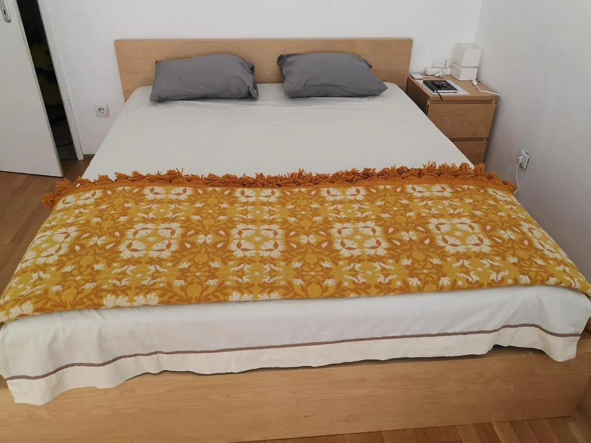 Asian Hospitality; Offer Near Imperial Palace Vienne Appartement